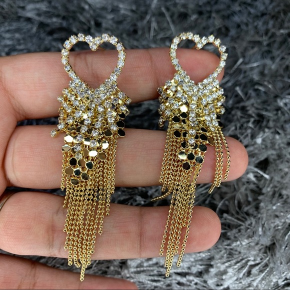 Champagne gold needle love tassel long earrings - Picture 11 of 15